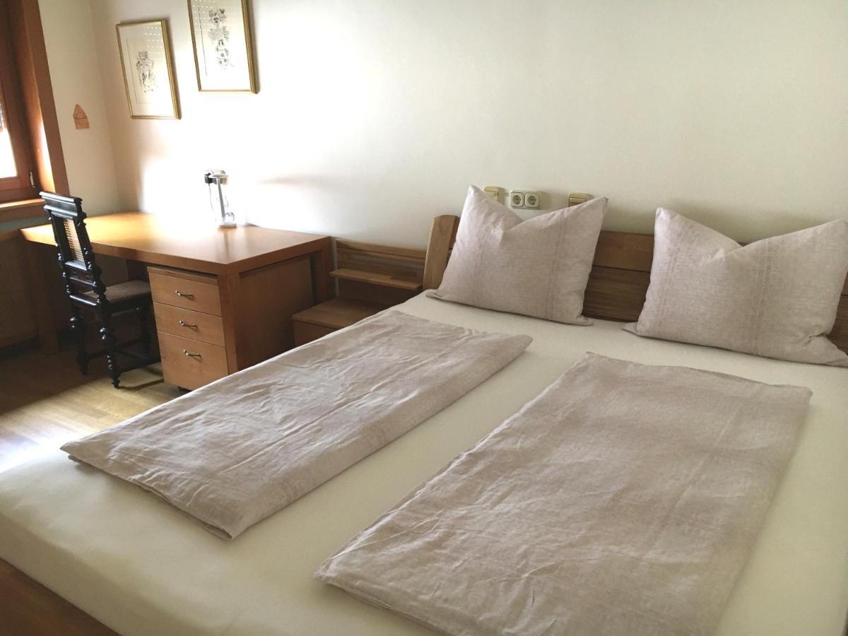 Rozna Dolina Apartment Любляна Екстериор снимка